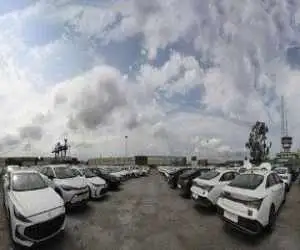 بازگشت تب حواله فروشی به بازار خودرو -  قیمت حواله ها 300 درصد بالا رفت