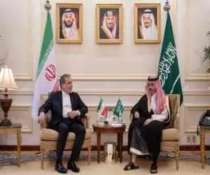 روایت های متفاوت از لغو نشست صلاله  -  چرا عربستان خواهان تاخیر نشست تنگه هرمز شد؟  -  تریتا پارسی: منطق راهبرد ترامپ قابل درک نیست