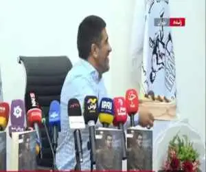 چهارمین جشن تولد علیرضا دبیر؛ لحظه فوت کردن و بریدن کیک + ویدئو  -   من واقعا تولدی نیستم