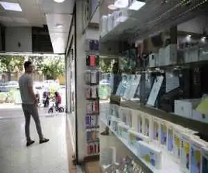 حباب قیمت تلفن همراه می شکند  -  مشکل ثبت سفارش حل شد