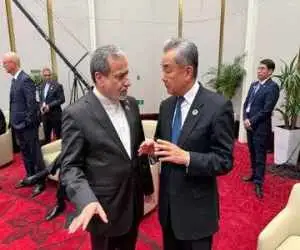 ساداتیان: گرانی نفت و ناامنی در تنگه هرمز نقطه چالش تهران و پکن است اما مدیریت می شود