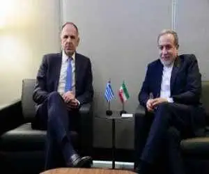 دیدار وزیر امور خارجه یونان با عراقچی