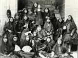 مظفرالدین شاه بعد از مرگ ناصرالدین شاه به زنان حرم سرا که گریه می کردند دستور داد...