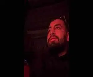 طنین لبیک یا خامنه ای در کنسرت ابی + ویدئو  -  انقلابی ها هم مثل آقا محسن تاکتیک های ناشناخته دارند