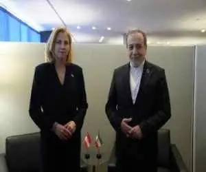 عراقچی در دیدار با وزیر خارجه اتریش: امنیت کشتیرانی در هرمز بدون توقف فعالیت ها آمریکا احیا نمی شود - (تروریسم اقتصادی آمریکا) باید متوقف شود