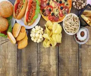 آیا افسرده اید؟ مصرف غذاهای فوق فرآوری شده را کاهش دهید