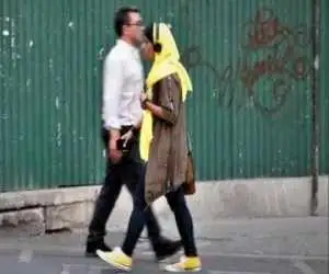 دو ماه حقوقم را گروگان گرفتند؛ به من گفتند زن باردار و بچه دار دردسر و هزینه است  -  9 ماه مرخصی زایمان یعنی 20 سال درس و کارم هدر می شود