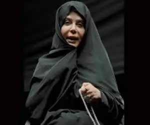 حمله به بهاره رهنما به خاطر چادر پوشیدن روی صحنه  -  برای من مشکل درست نکنید؛ فامیل های ما همه محجبه هستند  -  ببینید