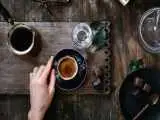 قهوه چه بلایی سر مغز و روده می آورد؟ چطور خلق و خو را تغییر می دهد؟