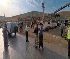 واژگونی مینی بوس کارگران فصلی پیرانشهر -  1 کشته و 27 مصدوم