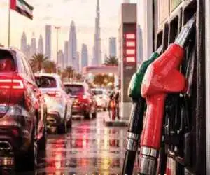 رفتاری که محدود به ایرانی ها نیست؛ اماراتی ها هم در صف بنزین ایستادند