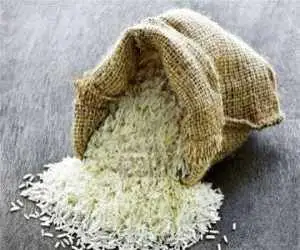 افزایش قیمت مواد غذایی کمتر از جهش قیمت ارز است -  قیمت برنج و حبوبات 10 تا 15 درصد گران شد