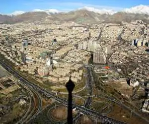 وقتی زمین به آسمان رسید  -  روایتی تصویری به مناسبت 16مهر، سالروز گشایش برج میلاد