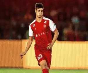 عکس -  رونمایی از جوان ترین بازیکن تاریخ پرسپولیس در لیگ برتر