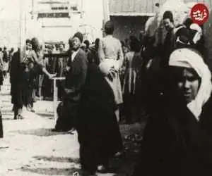 زن سوئیسی در کنار اتومبیلش در جاده اصفهان به شیراز + عکس