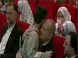 اشک شوق هنگام دیدن پزشکیان + ویدئو  -  پسربچه ها در آغوش رئیس جمهور