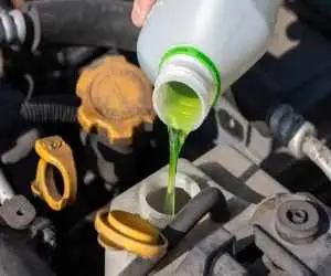 رنگ ضدیخ چه معنایی دارد؟؛ راهنمای انتخاب ضدیخ مناسب خودرو