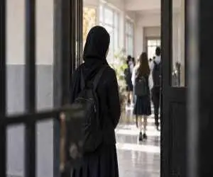 محرومیت از تحصیل به جرم حجاب؛ ببینید