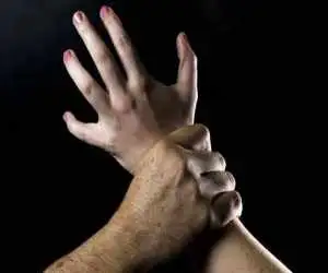 دست درازی به زن ایرانی در ترکیه