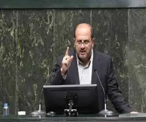 افزایش دستمزد کارگران متناسب با تورم را نباید به استیضاح وزیر کار گره زد  -  تورم در هزینه های معیشتی از 100 درصد فراتر رفته است