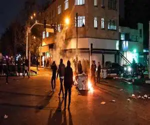 اگر گربه ای پایش شکست تقصیر جمهوری اسلامی است + ویدئو