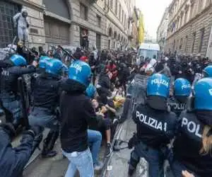 بازداشت 2700 معترض در فرانسه؛ 217 نفر روانه زندان شدند