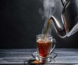 چای خطر بیماری های عروقی را کاهش می دهد