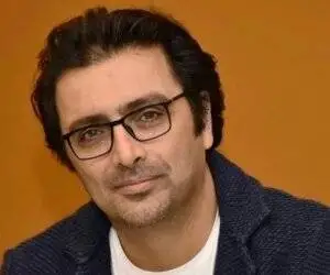 امین زندگانی (لندی) را کارگردانی می کند