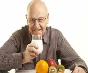 استخوان های قوی تر با 6 نوشیدنی مفید؛ کلسیم و ویتامین d کدام بیشتر است؟
