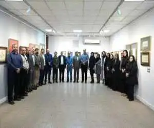 نمایش 38 اثر برگزیده نقاشی خط جشنواره های رضوی و آیات