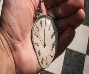 (مایع زمانی)  -  فیزیکدانان می گویند شکل چهارمی از ماده وجود دارد