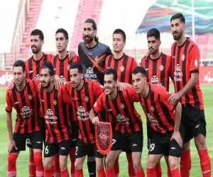 عمان به تراکتور مجوز پرواز نداد  -  نکونام تهدید کرد