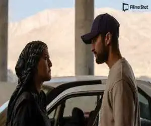 بنفشه سام گیس: در بوشهر و هرمزگان شغل کافی وجود ندارد؛ کارگر اسکله شدن هم موفقیت است - الهام گرفتن یک کارگردان سینما از گزارش های میدانی یک روزنامه نگار