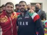 ادای احترام جالب تانک روسی به حسن یزدانی  -  عکس یادگاری با شیرشاه با موبایل شخصی