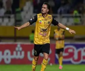 انتقال عجیب؛ پرسپولیس آقای گل را به رقیبش داد