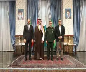 دفاع جانانه تحلیلگر عراقی از ایران در  برابر کارشناس کویتی