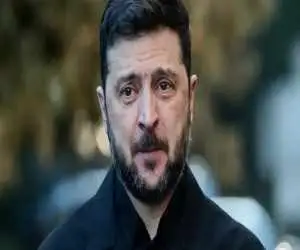 چهره درهم کشیده آقای رئیس جمهور در لحظه ورود به استانبول  -  ببینید